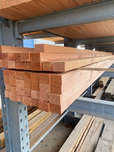 Madeira Serrada Seca - Douglasia Durabilidade Natural - Classe 3.2 sem qualquer tratamento